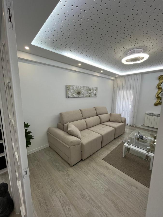 Apartamentos C&E Haro Eksteriør billede